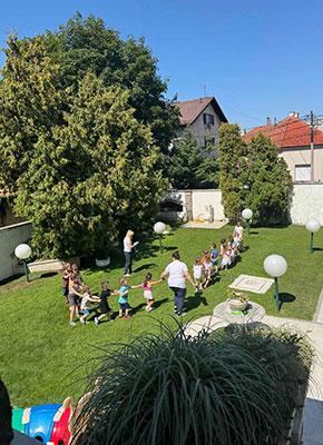 Zajedničke aktivnosti dece i vaspitača u vrtiću